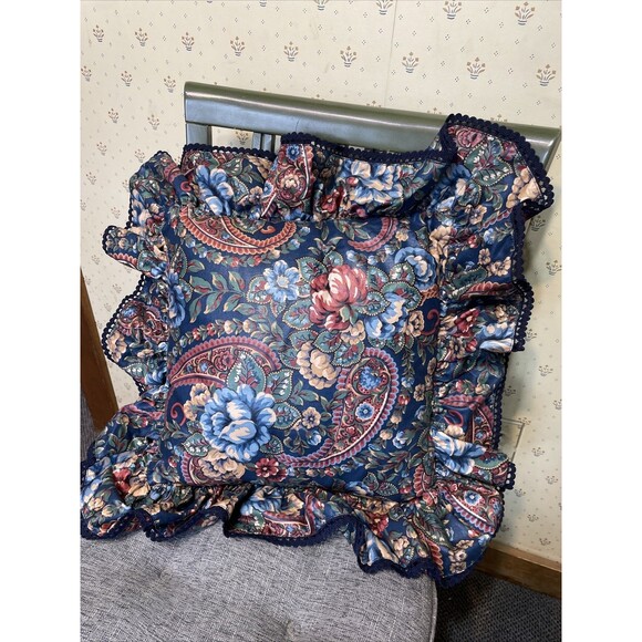 Dramatic Floral Waverly Pillow Ruffled Vintage Roses Paisley Luxury - Picture 2 of 8